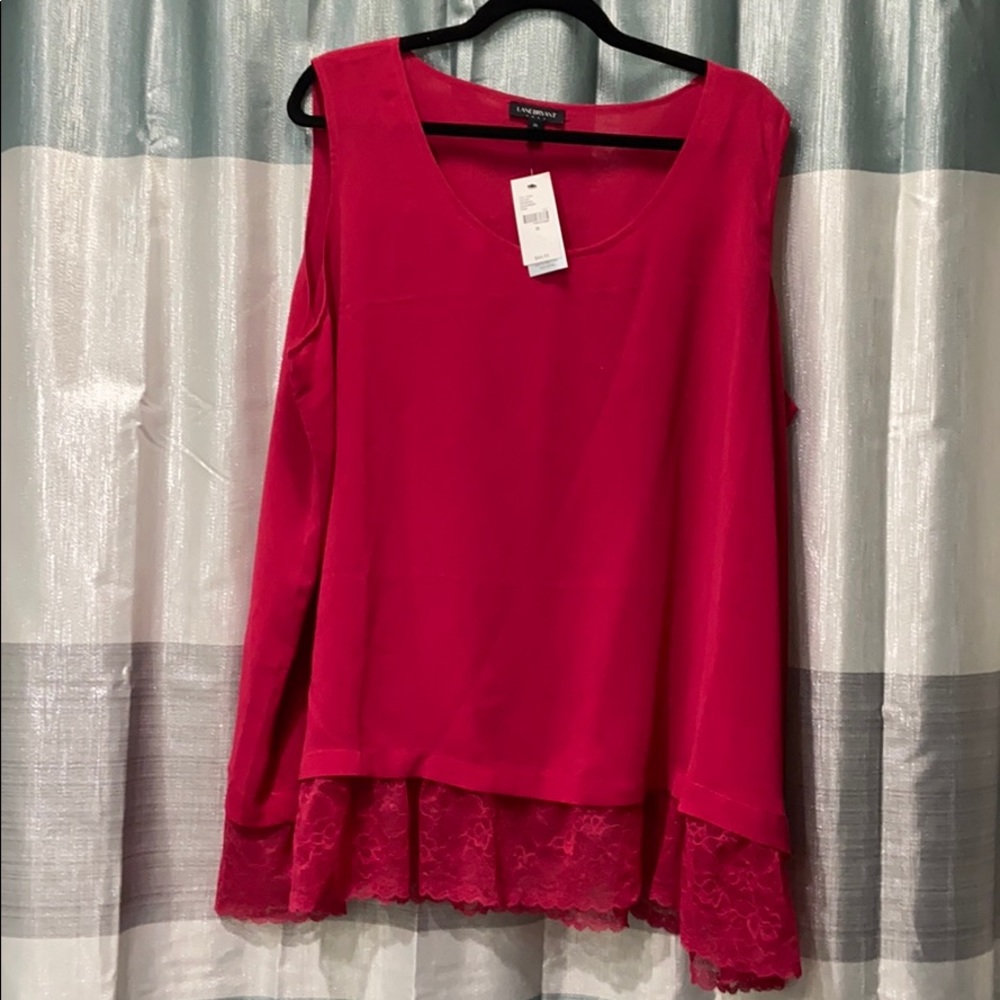 EUC Women’s Plus Sized Berry Pink double layer tank with lace detail.Size 20W.